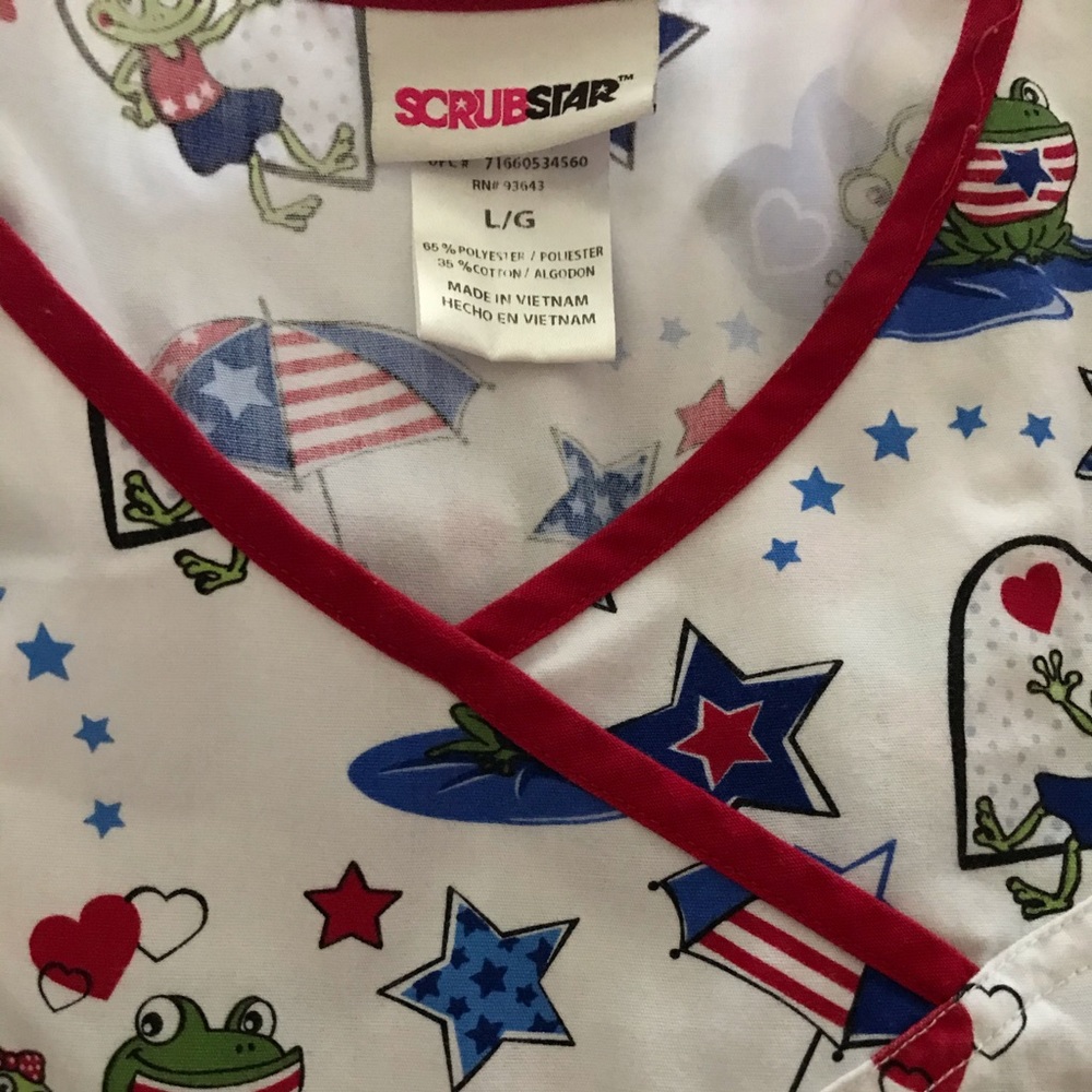 Scrub tops 🇺🇸